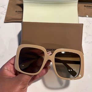 Burberry sunglasses
